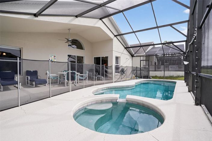 Image No.3-Propriété de 4 chambres à vendre à Davenport