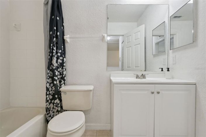 Image No.15-4 Bed Townhouse for sale