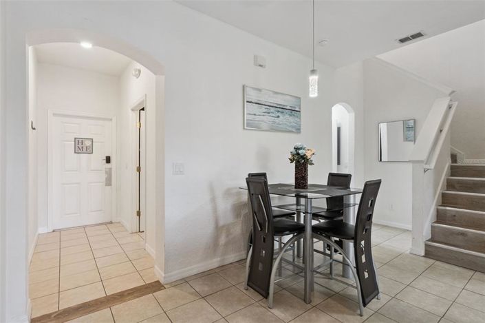 Image No.7-4 Bed Townhouse for sale