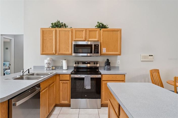 Image No.14-4 Bed House for sale