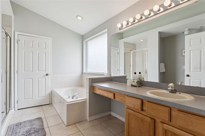 Image No.23-4 Bed House for sale