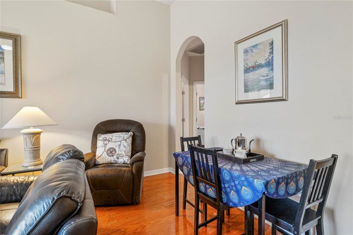 Image No.9-4 Bed House for sale