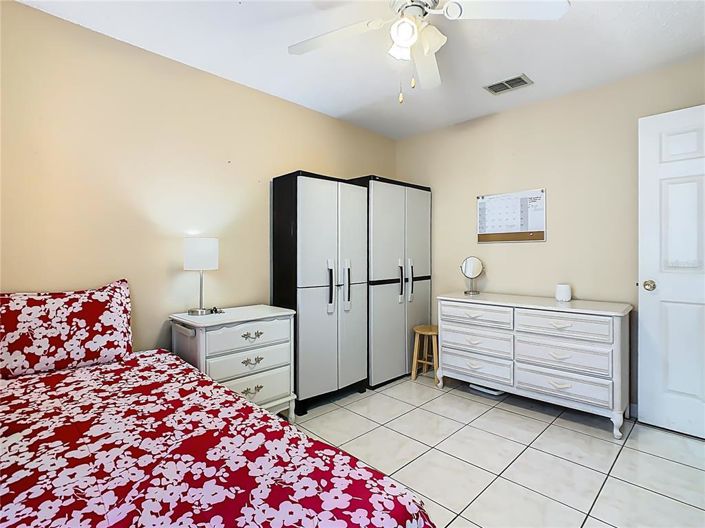 Image No.22-4 Bed Property for sale