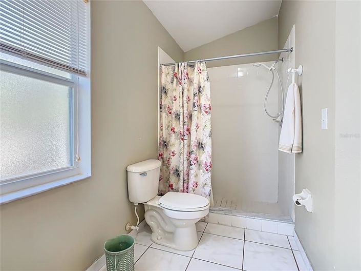 Image No.28-4 Bed Property for sale