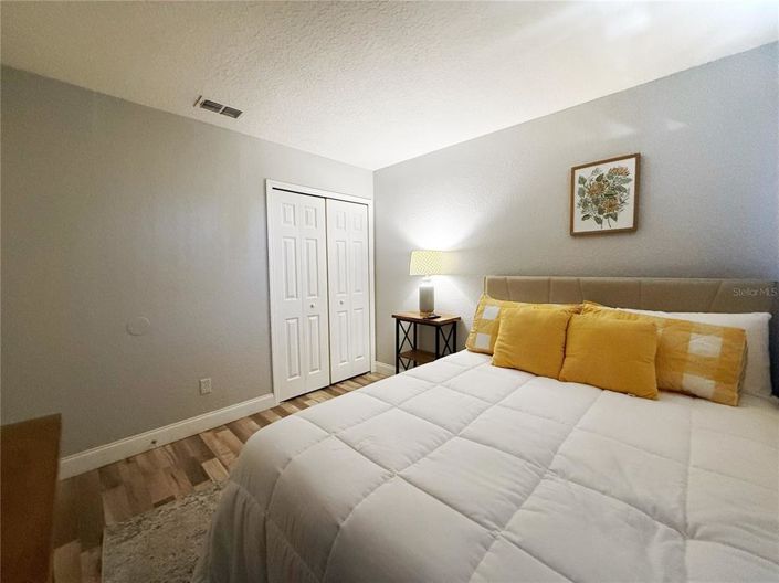 Image No.20-4 Bed Townhouse for sale