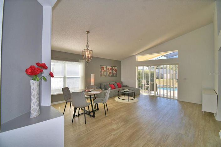 Image No.15-3 Bed House for sale