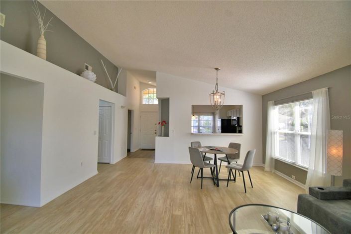 Image No.17-3 Bed House for sale