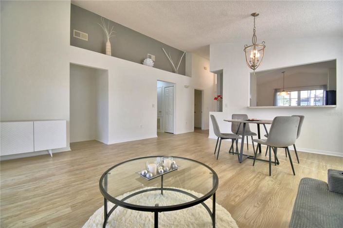 Image No.18-3 Bed House for sale