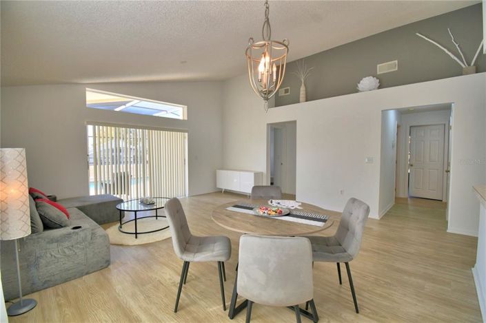 Image No.19-3 Bed House for sale