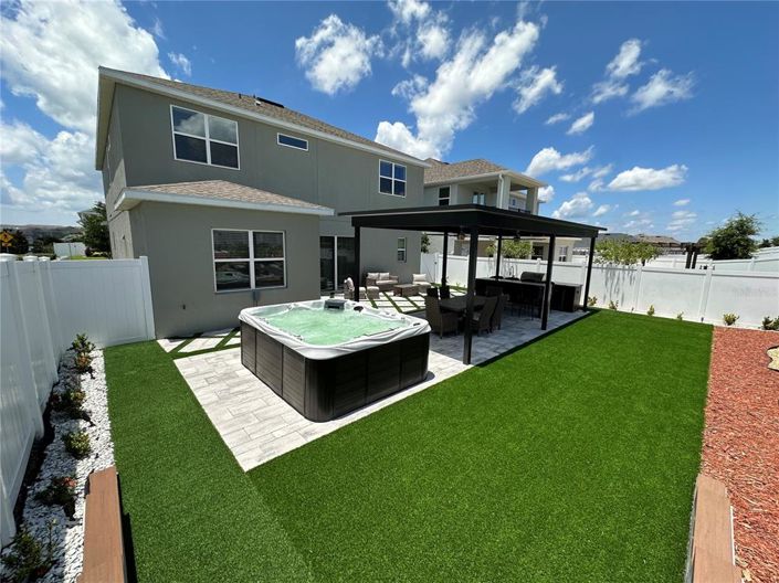 Image No.28-5 Bed House for sale