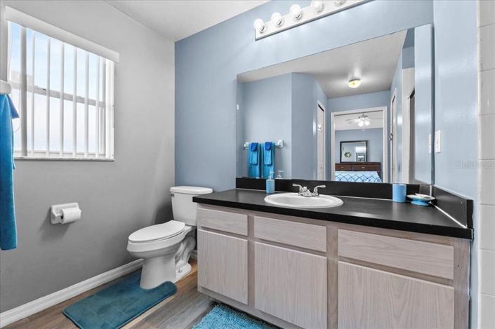 Image No.18-3 Bed House for sale