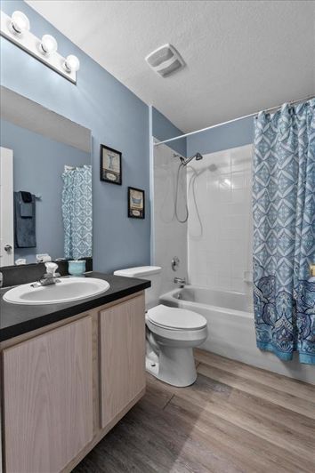 Image No.24-3 Bed House for sale