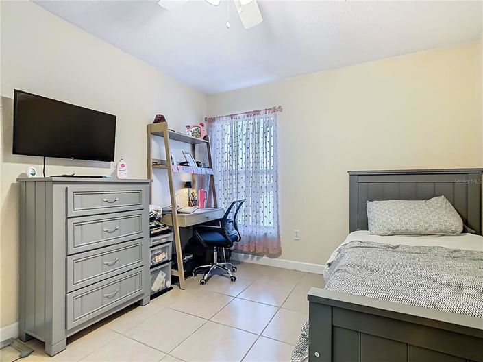 Image No.26-3 Bed Property for sale