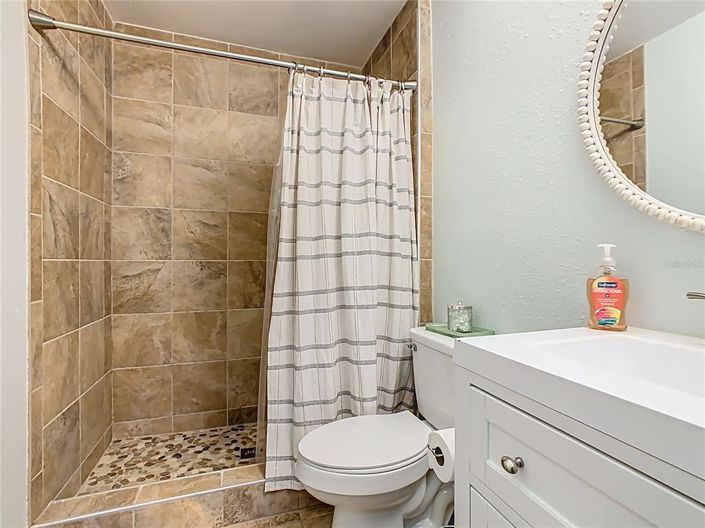 Image No.28-3 Bed Property for sale