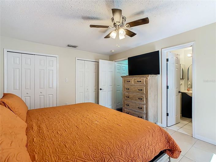 Image No.31-3 Bed Property for sale