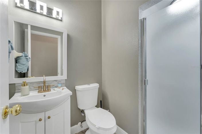 Image No.18-7 Bed House for sale