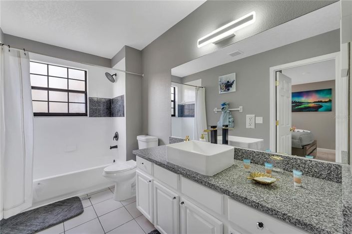 Image No.26-7 Bed House for sale