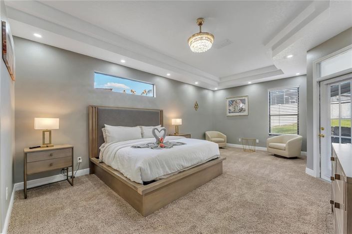 Image No.5-7 Bed House for sale