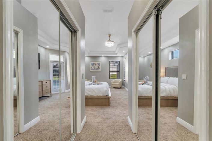 Image No.8-7 Bed House for sale