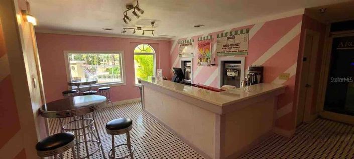 Image No.56-4 Bed Townhouse for sale