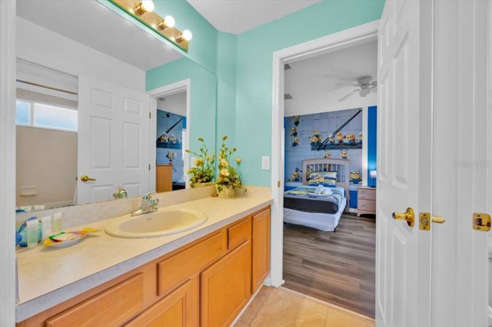 Image No.24-5 Bed Property for sale