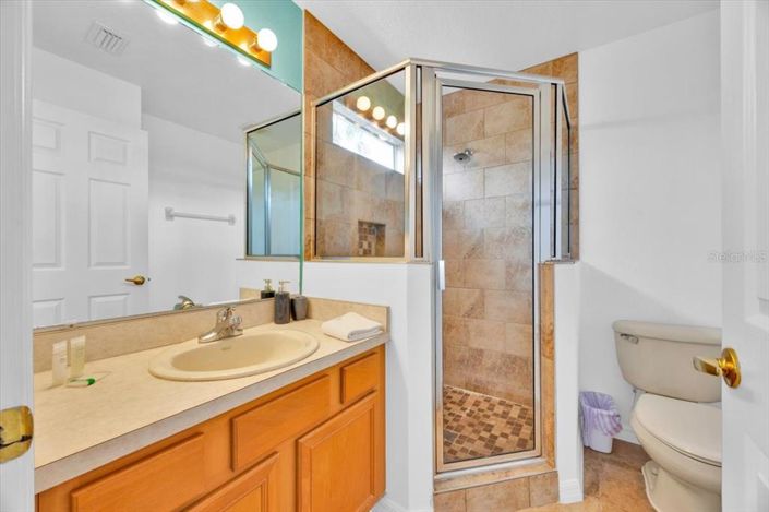 Image No.33-5 Bed Property for sale