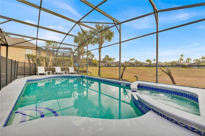 Image No.36-5 Bed Property for sale