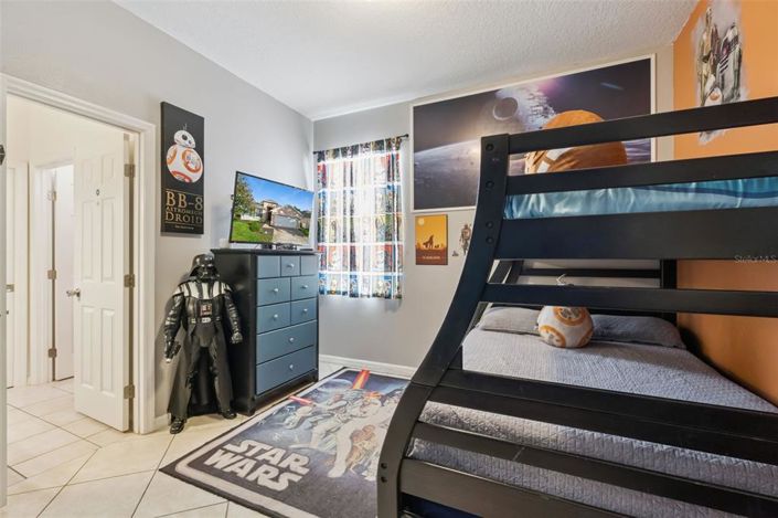 Image No.12-4 Bed Property for sale