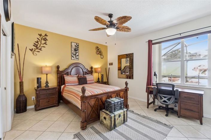 Image No.17-4 Bed Property for sale