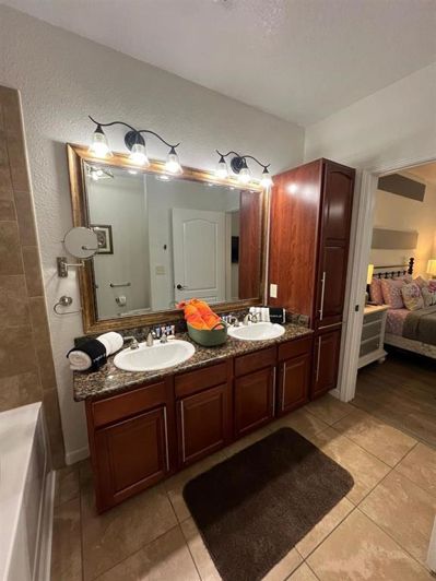 Image No.10-2 Bed Property for sale