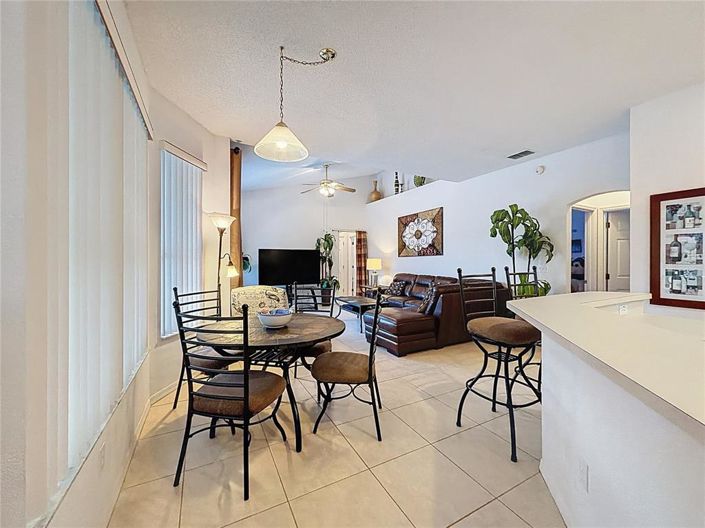 Image No.8-4 Bed Property for sale