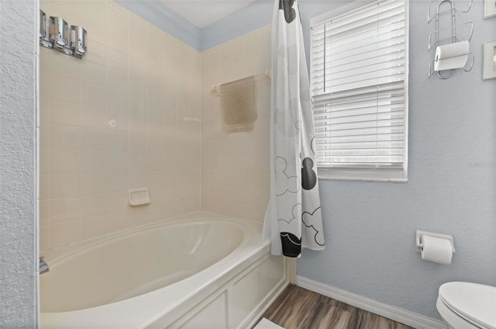 Image No.32-4 Bed Townhouse for sale