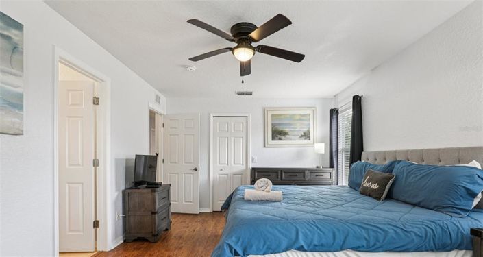 Image No.10-4 Bed Townhouse for sale