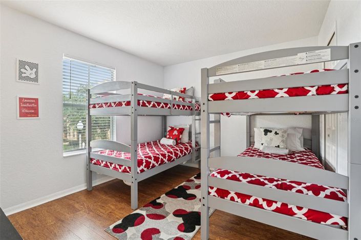 Image No.13-4 Bed Townhouse for sale