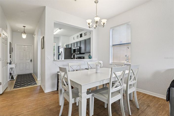 Image No.7-4 Bed Townhouse for sale