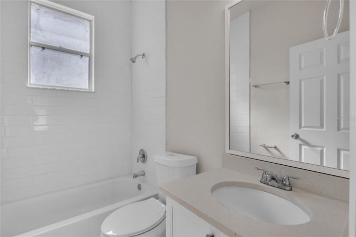 Image No.19-4 Bed House for sale