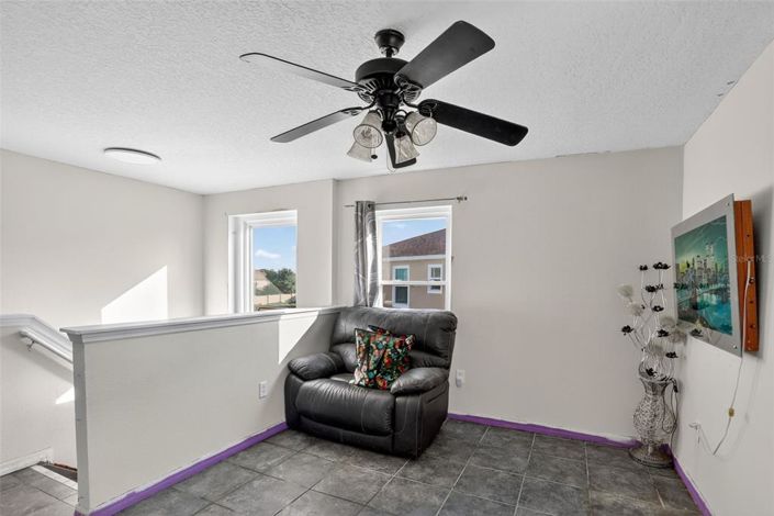 Image No.12-3 Bed Property for sale