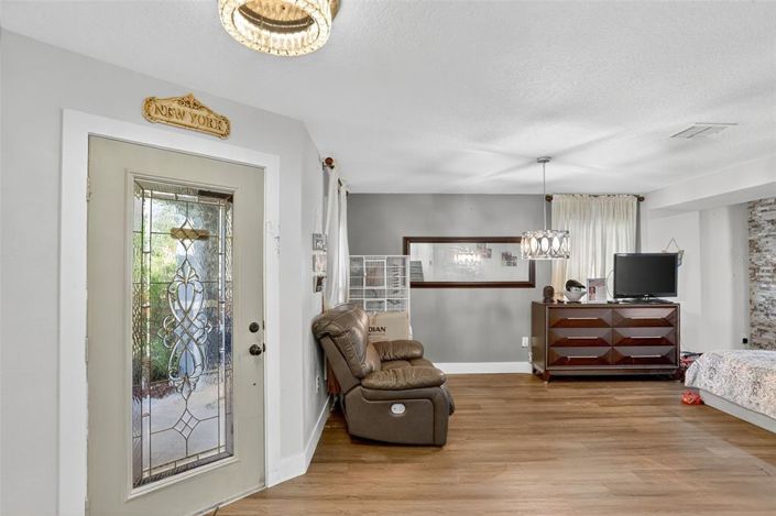 Image No.14-3 Bed Property for sale