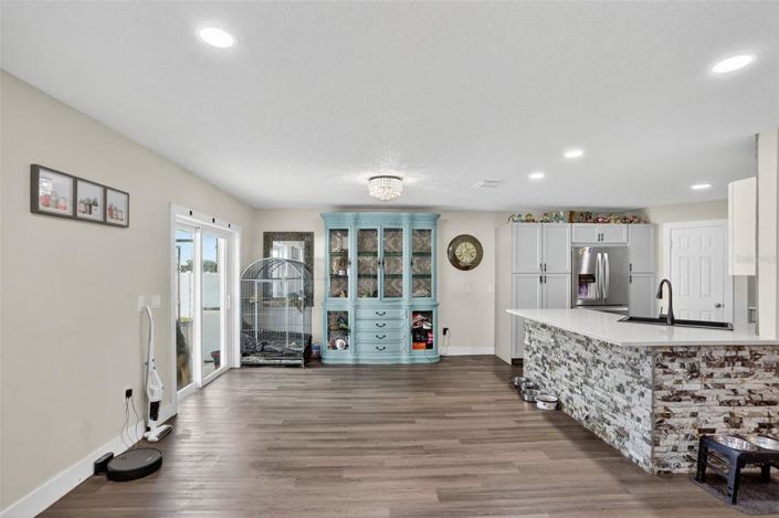 Image No.9-3 Bed Property for sale