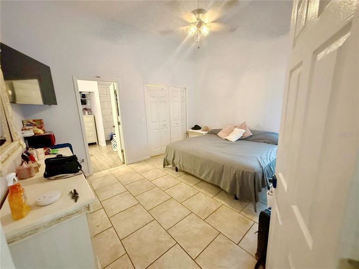 Image No.13-4 Bed Property for sale