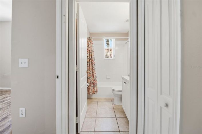 Image No.25-3 Bed Townhouse for sale