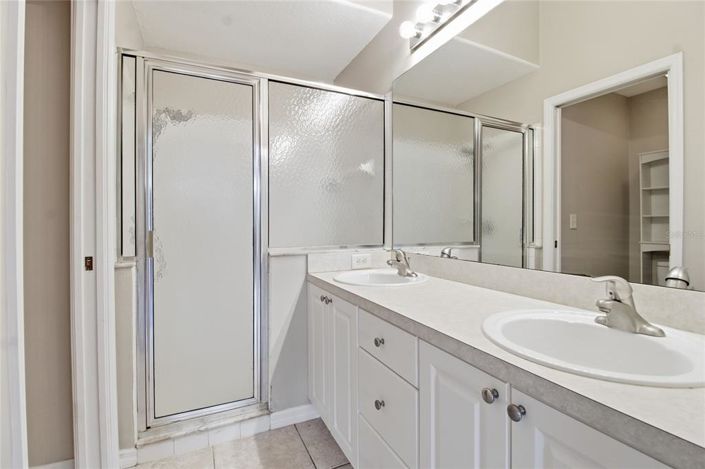 Image No.32-3 Bed Townhouse for sale