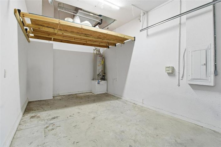 Image No.34-3 Bed Townhouse for sale