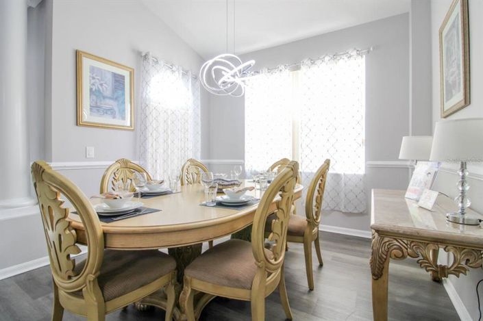 Image No.12-6 Bed House for sale