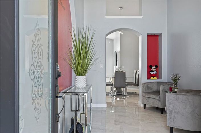 Image No.2-4 Bed Property for sale