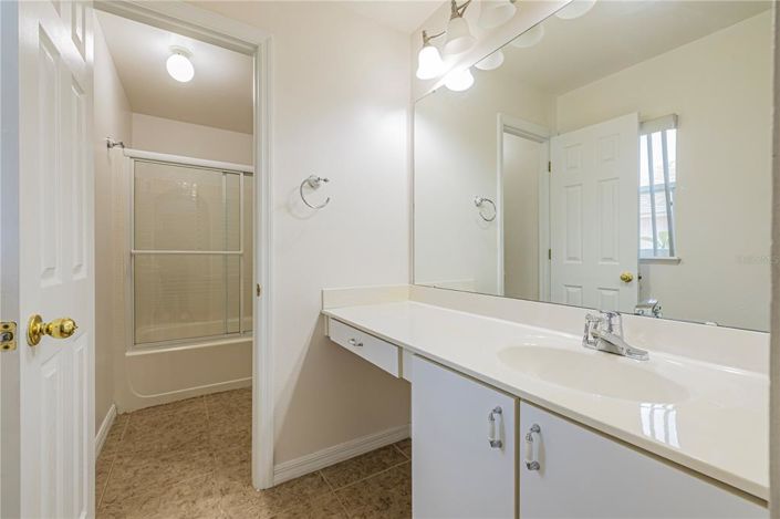 Image No.16-4 Bed Property for sale