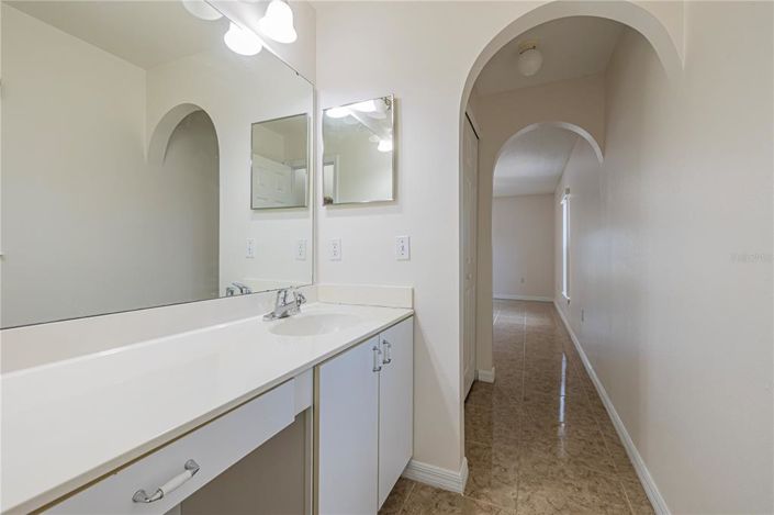 Image No.17-4 Bed Property for sale