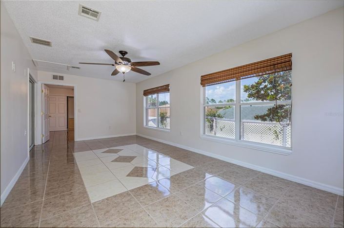 Image No.21-4 Bed Property for sale