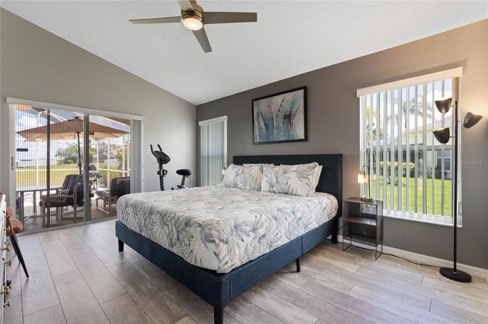 Image No.12-4 Bed Property for sale