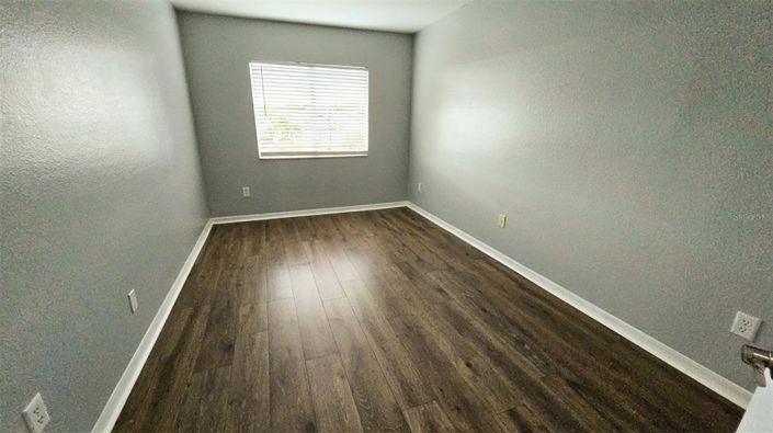 Image No.15-4 Bed Townhouse for sale